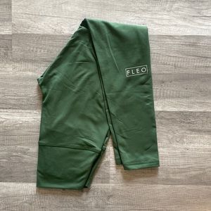 Green Fleo 25” Leggings